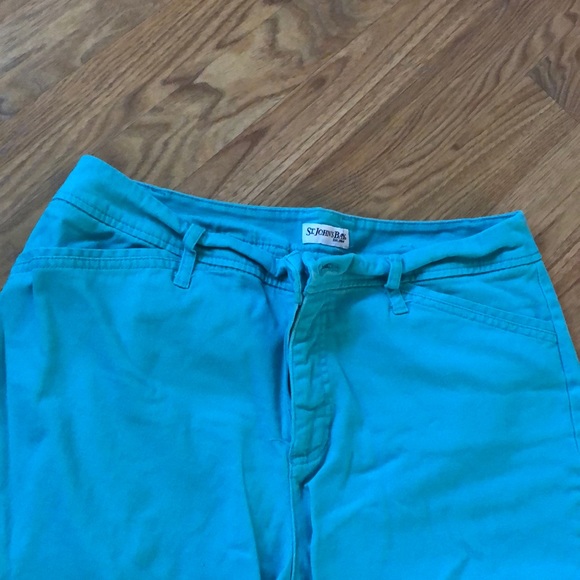 St. John’s Bay capris in turquoise - Picture 2 of 3